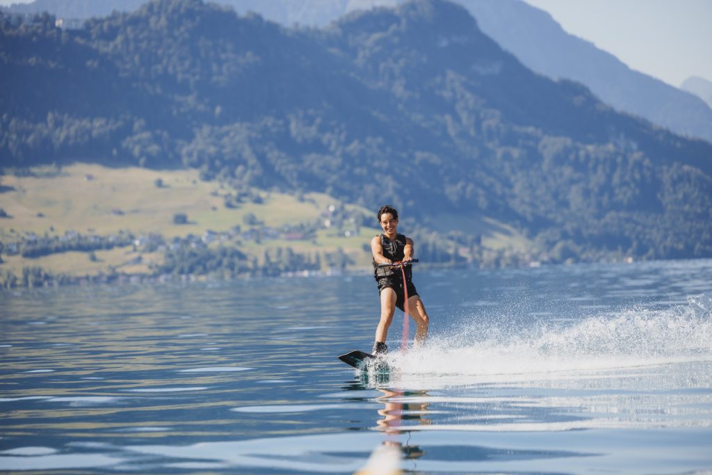 swiss lake twins wakeboard lake lucerne 018 copy
