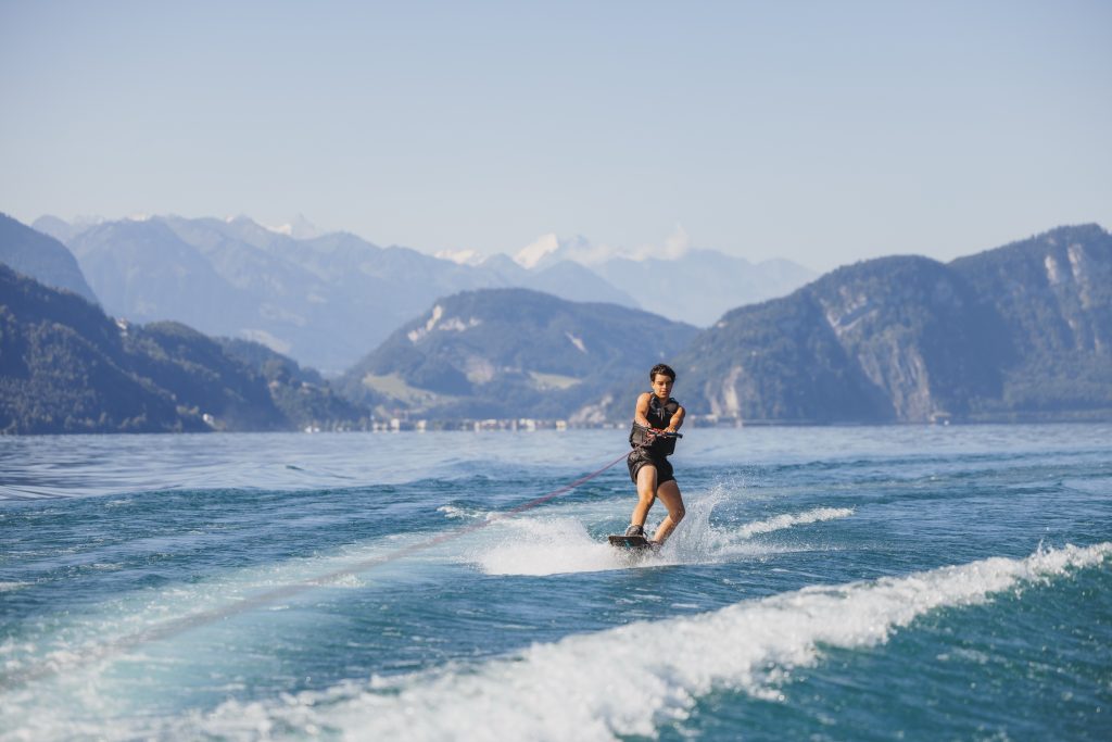 swiss lake twins wakeboard lake lucerne 024 copy