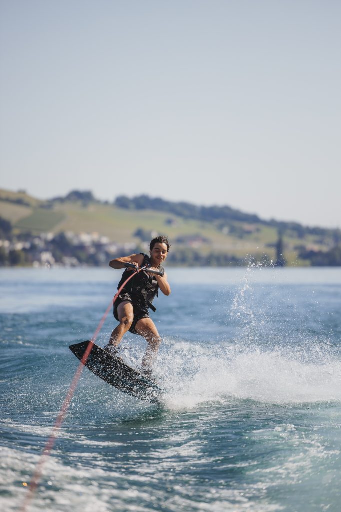 swiss lake twins wakeboard lake lucerne 031 copy
