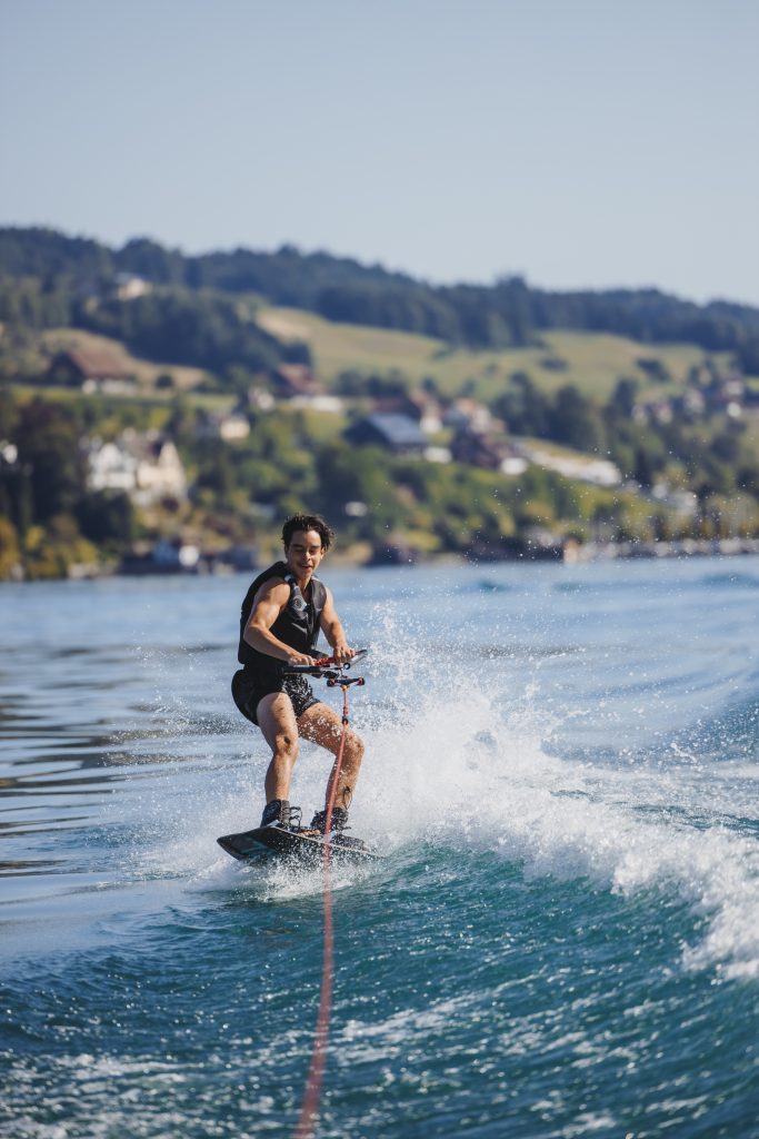 swiss lake twins wakeboard lake lucerne 033 copy